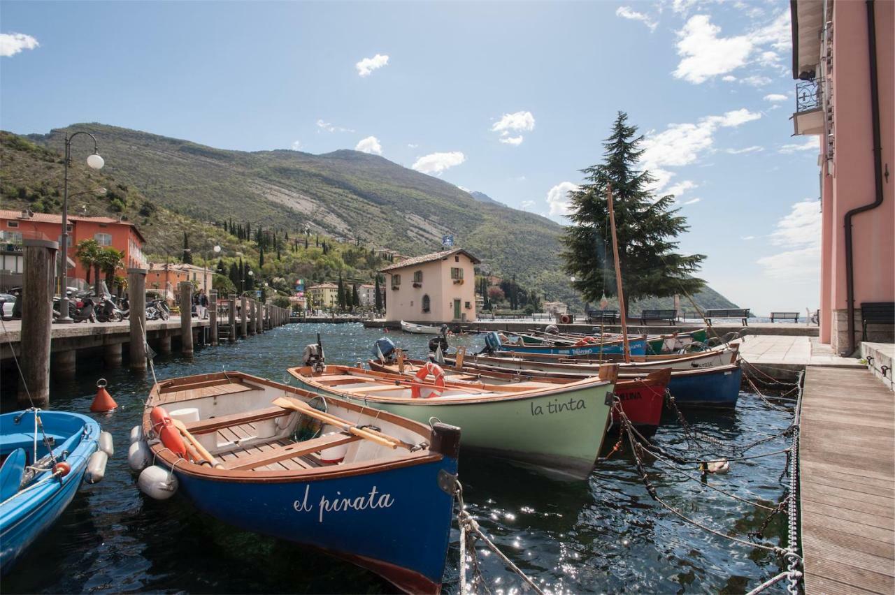 Residenza Picalof Lägenhet Torbole Sul Garda Exteriör bild