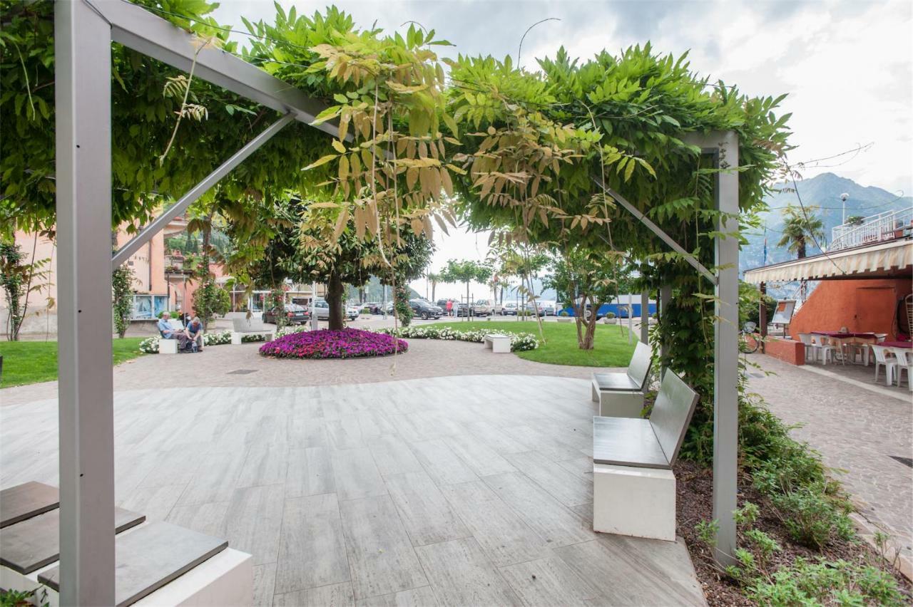 Residenza Picalof Lägenhet Torbole Sul Garda Exteriör bild