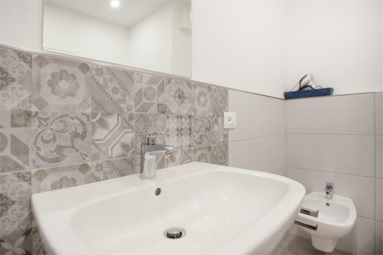 Residenza Picalof Lägenhet Torbole Sul Garda Exteriör bild