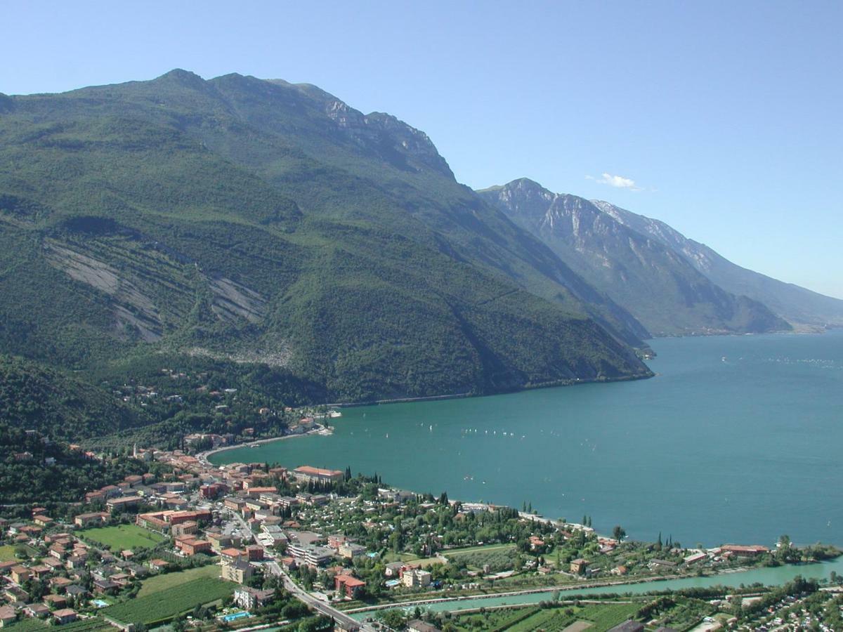 Residenza Picalof Lägenhet Torbole Sul Garda Exteriör bild