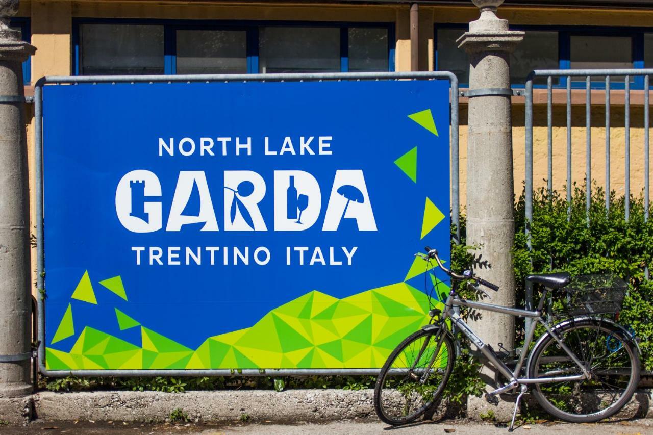 Residenza Picalof Lägenhet Torbole Sul Garda Exteriör bild